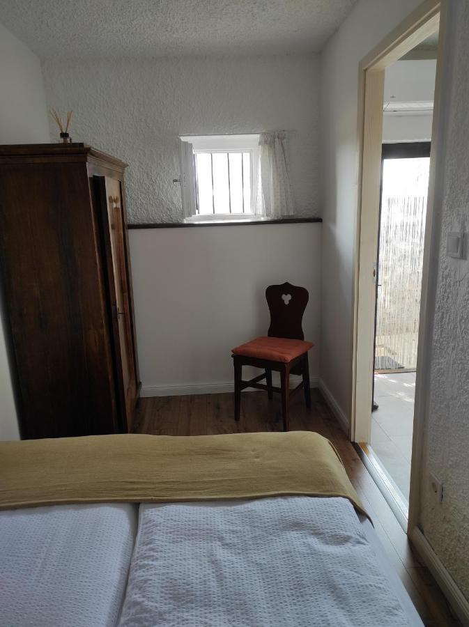 Kishaz A Szolohegyen Apartment บาลาโตนาคาลิ ภายนอก รูปภาพ